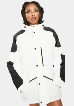 HUF Outerwear Horizon Travel Jacket